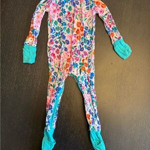 Little Sleepies Sweet Pea Crescent